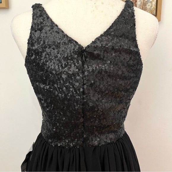 NWT DRESS THE POPULATION Lori Sequin Plunging Chiffon Gown (Small) - Picture 8 of 9